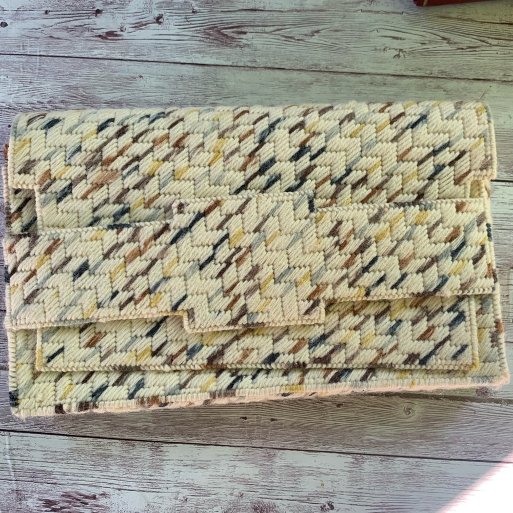 Handmade Plastic Canvas Clutch Purse Bag Variegated Yarn Neutrals Zig Zag Lined